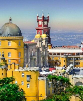 Uncover the wonders of Lisbon