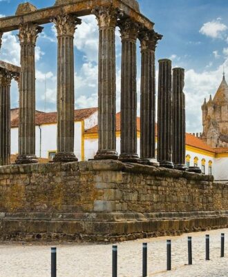 Uncover the wonders of Lisbon